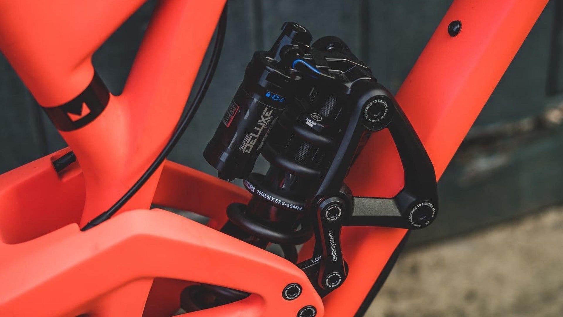 Rear coil suspension