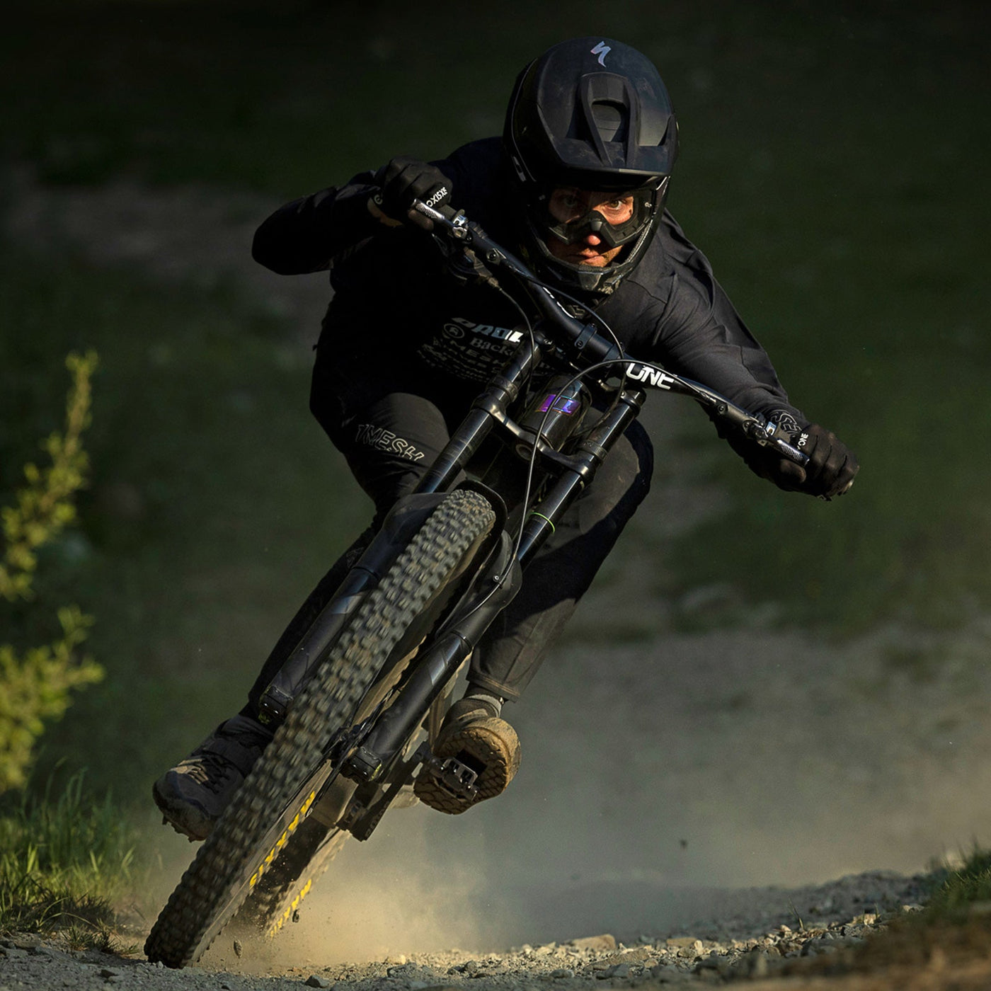 OneUp Aluminum Handlebar Action Image