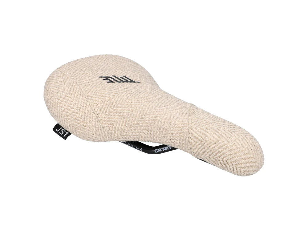 Title JS1 Saddle Beach Cloth