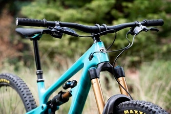 Yeti Cycles SB160 C-Series C3 Factory 29 Bike Front