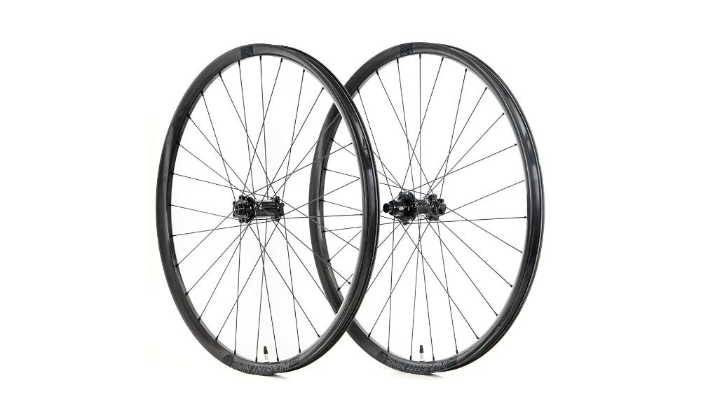 Industry nine hydra enduro s carbon wheelset in 27.5 inch