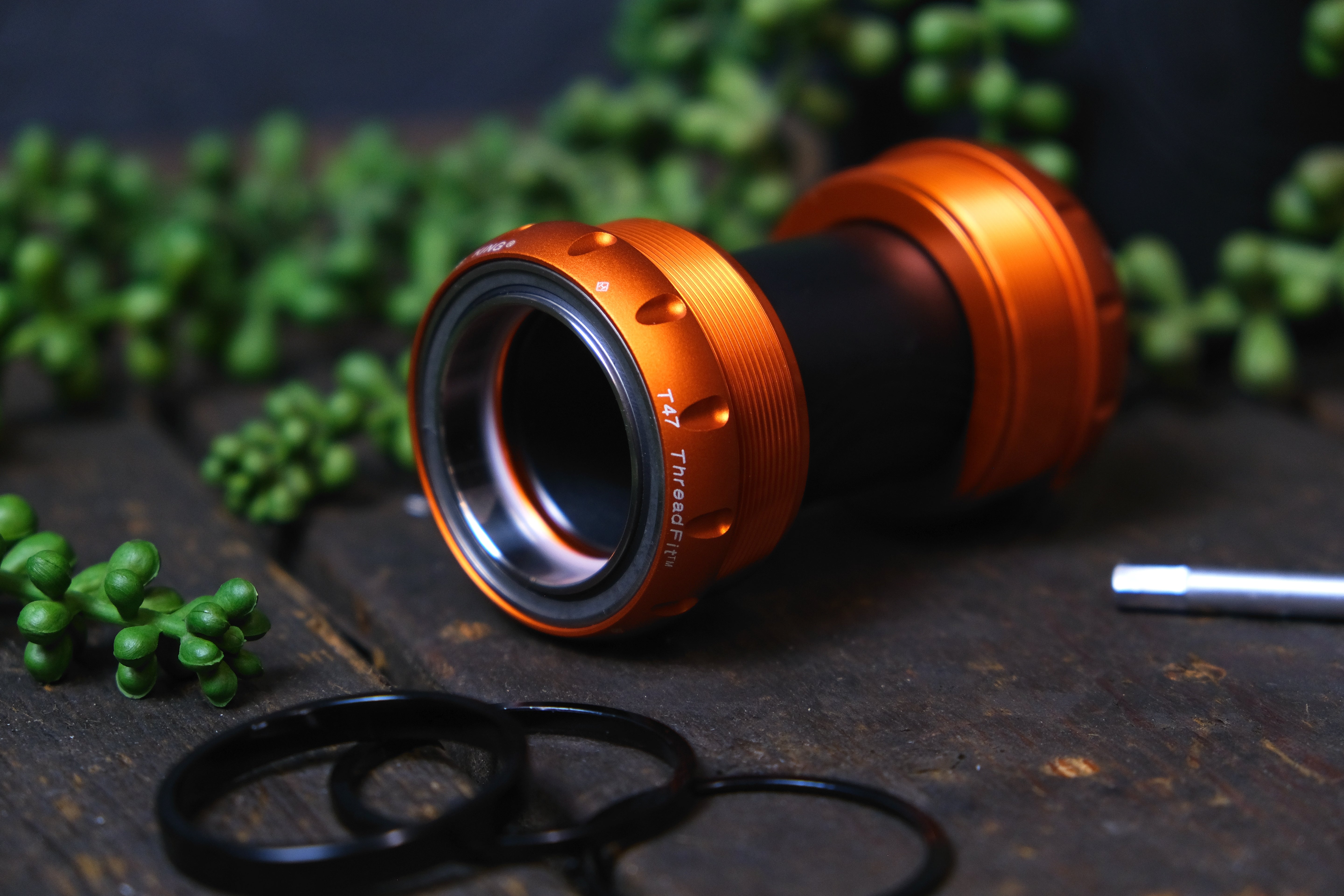 Chris king bottom bracket matte mango