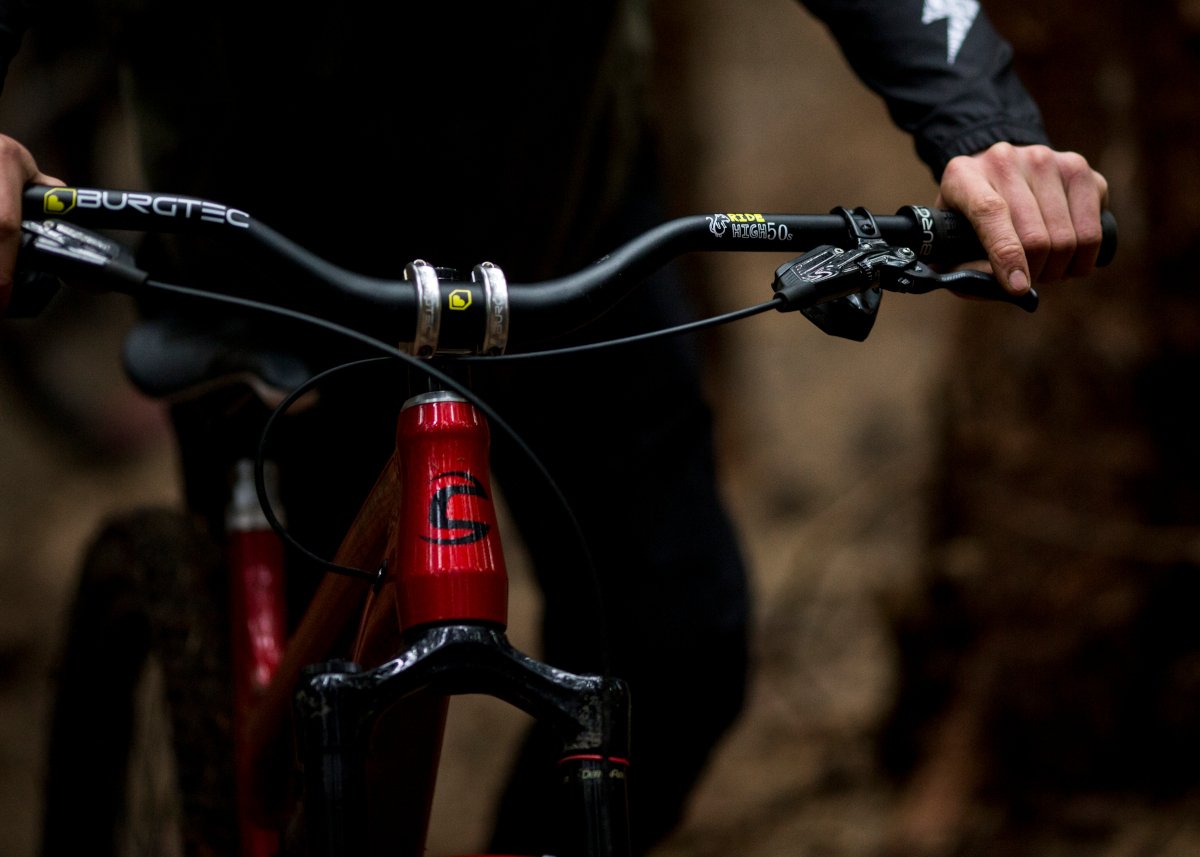 Burgtec Ride high handlebars