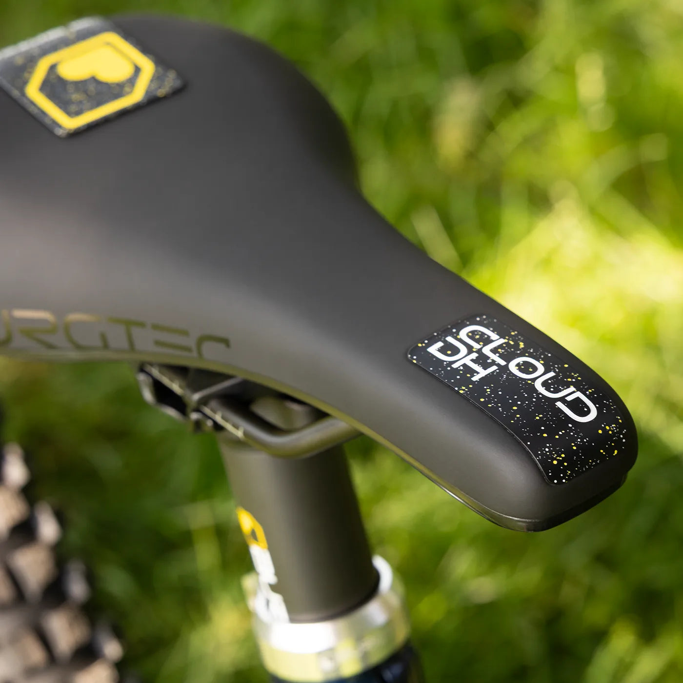 Burgtec The Cloud DH Saddle Front
