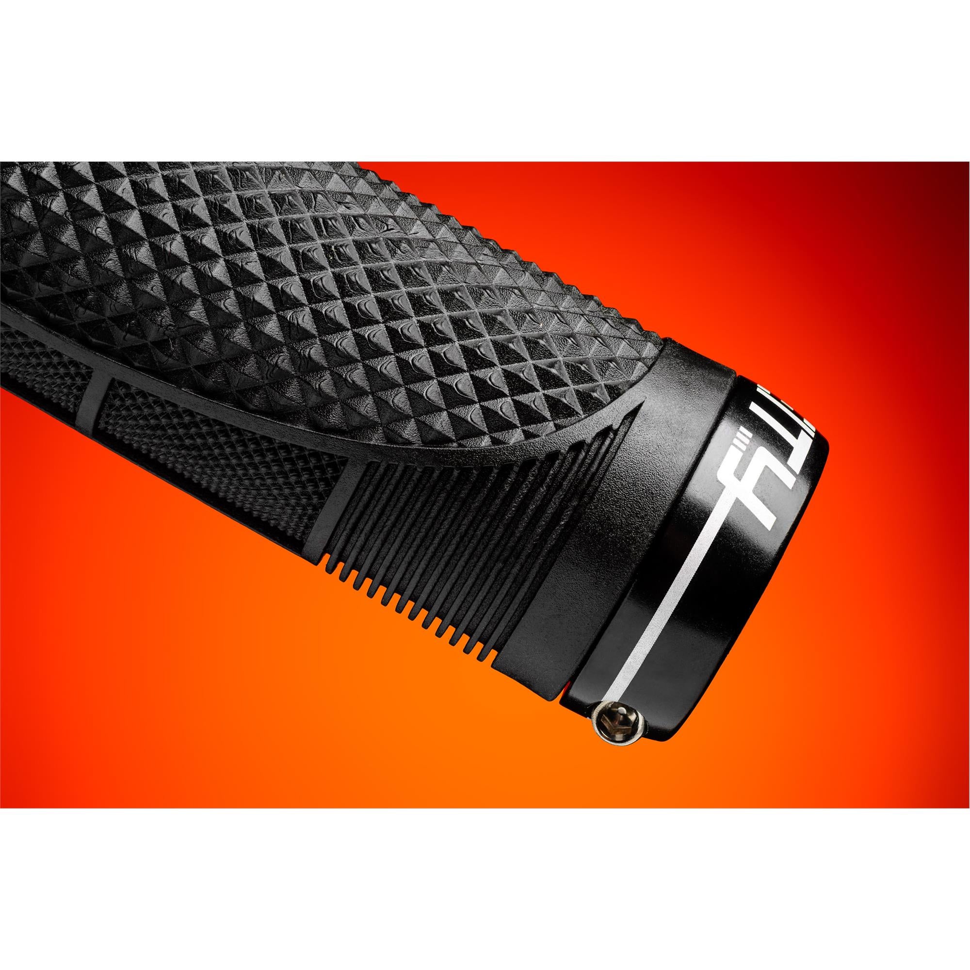 DEITY MEGATTACK Grips Lockring