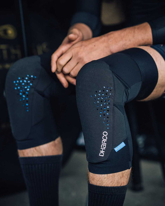 DHARCO Gravity Knee Pad Amaury Pierron Fitted