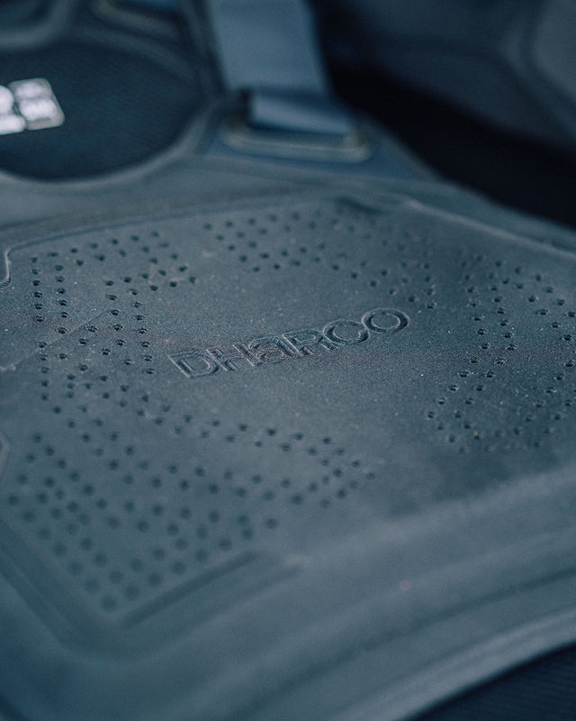 Dharco Gravity Vest Detail