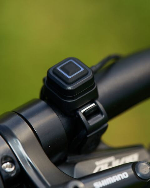 Knog Blinder E 1300 Front E-Bike Light Controller On Bars