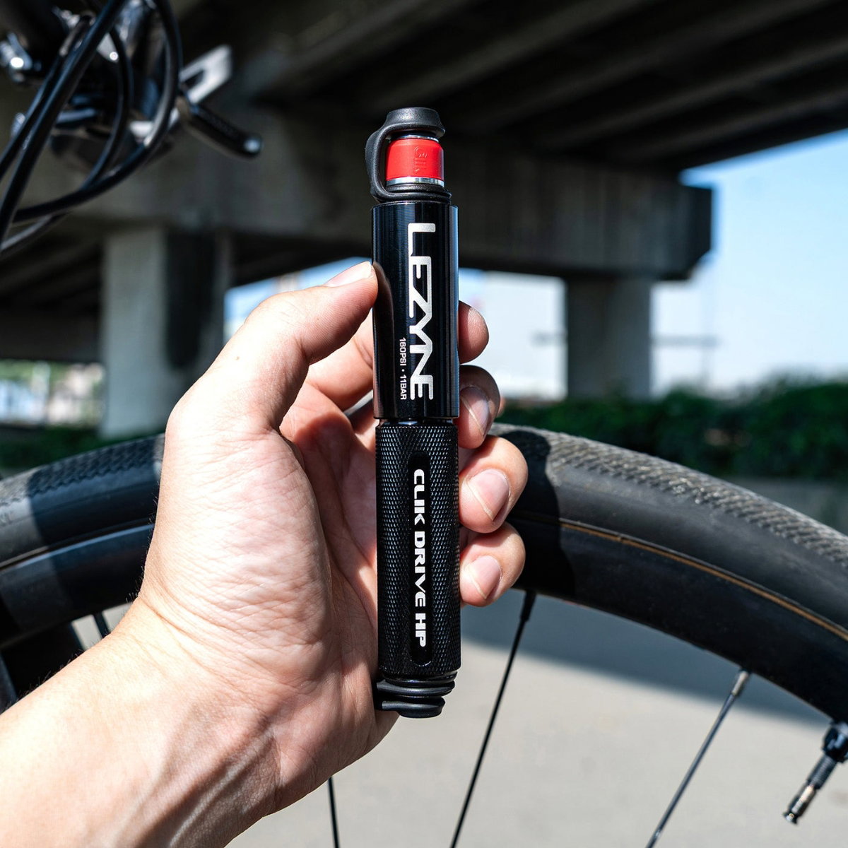 Lezyne CLIK™ Drive HP Pump Lifestyle