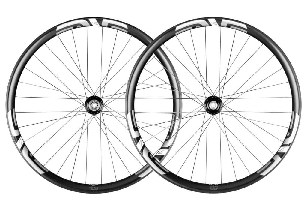 Pair of ENVE M735 