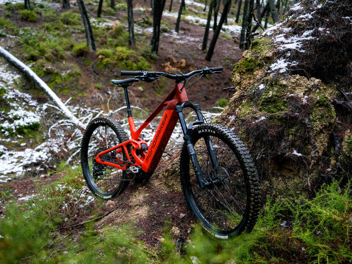 Mondraker SCREE S Flame Red Angle view