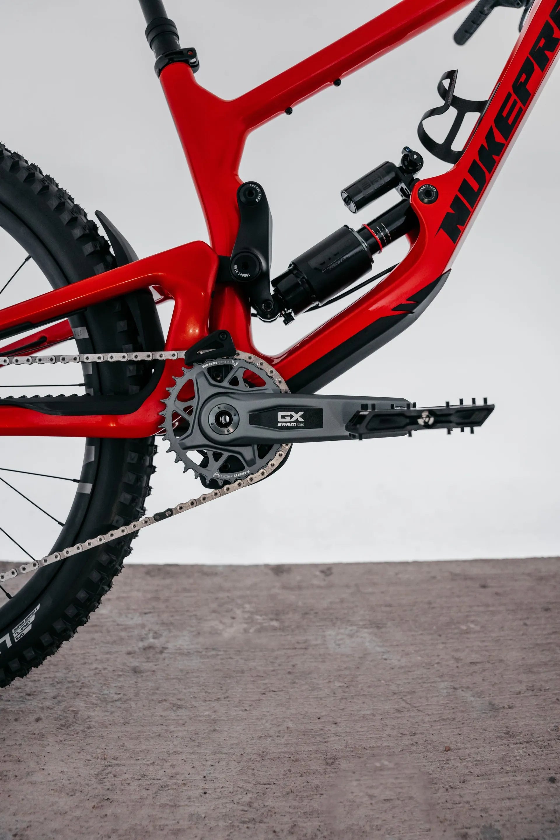 Nukeproof Giga 297 Carbon Pro Cranks