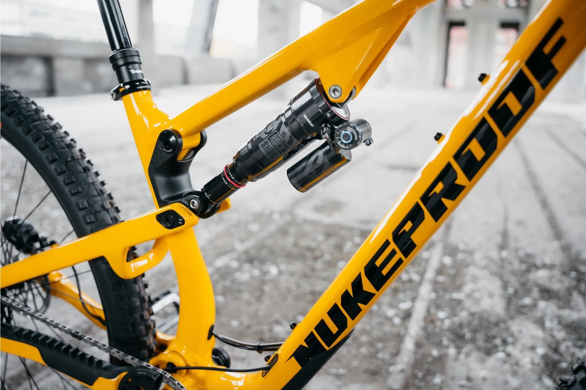 Nukeproof Reactor 290 Alloy Pro Rock Shox 