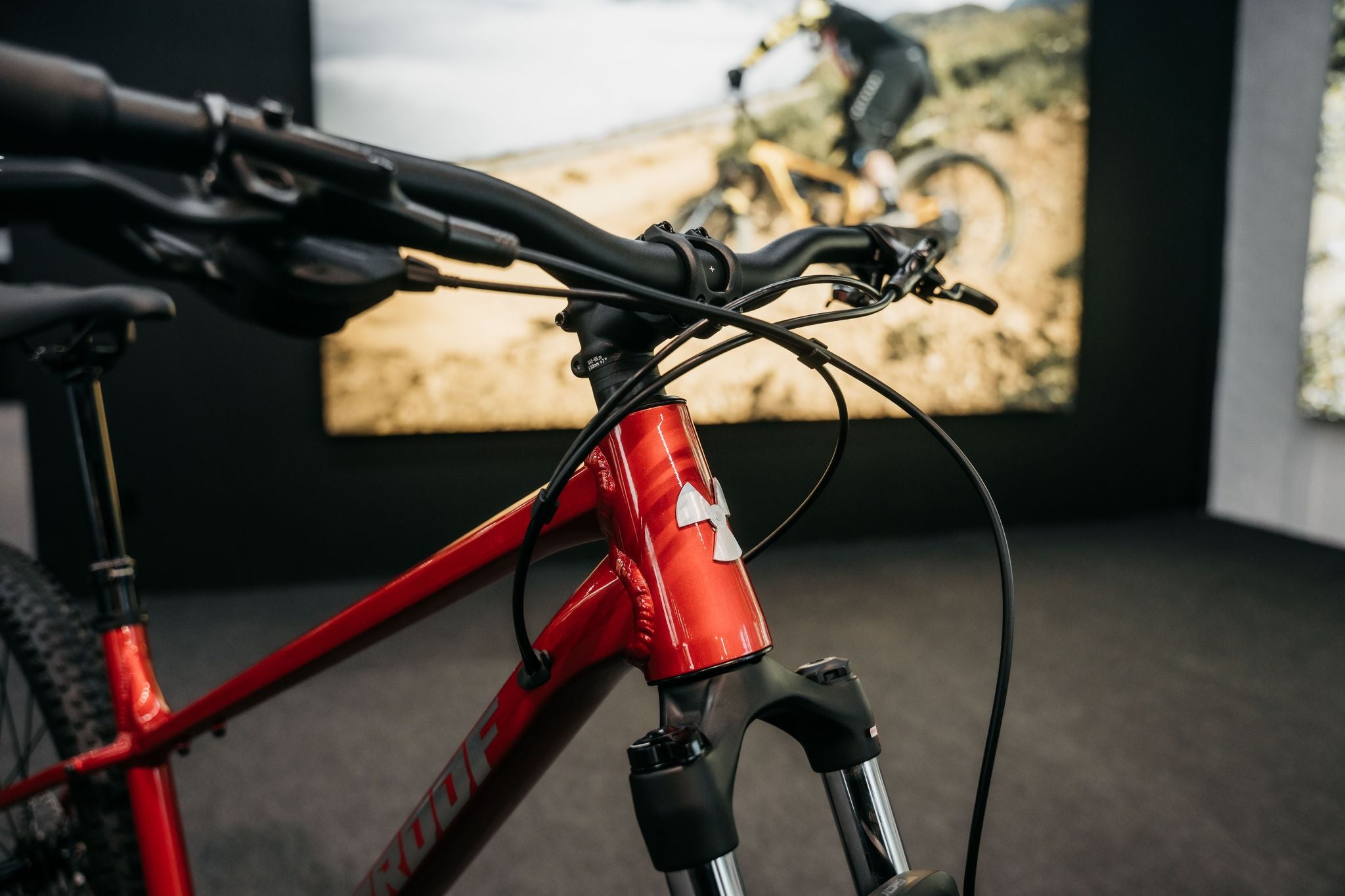 Nukeproof Tracker 290 Comp Cockpit