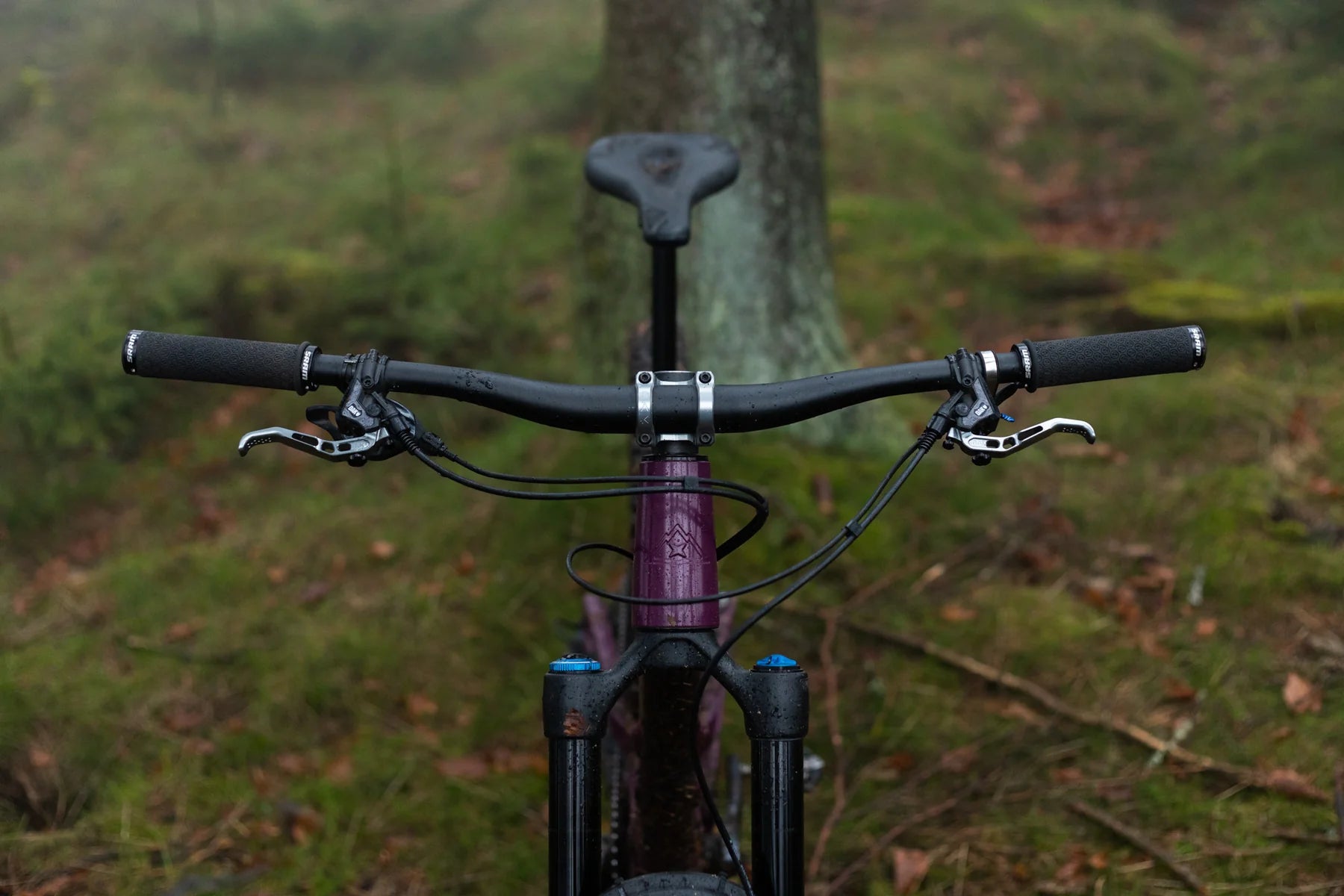 Oak components magura levers pair on a bike