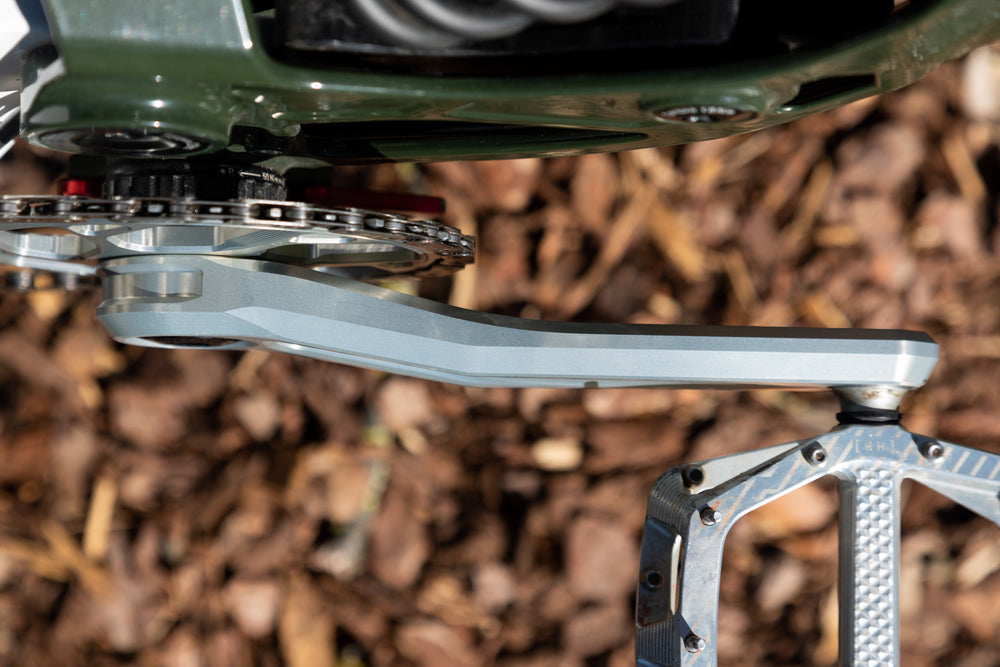 Oak Meteor Crank Silver Profile