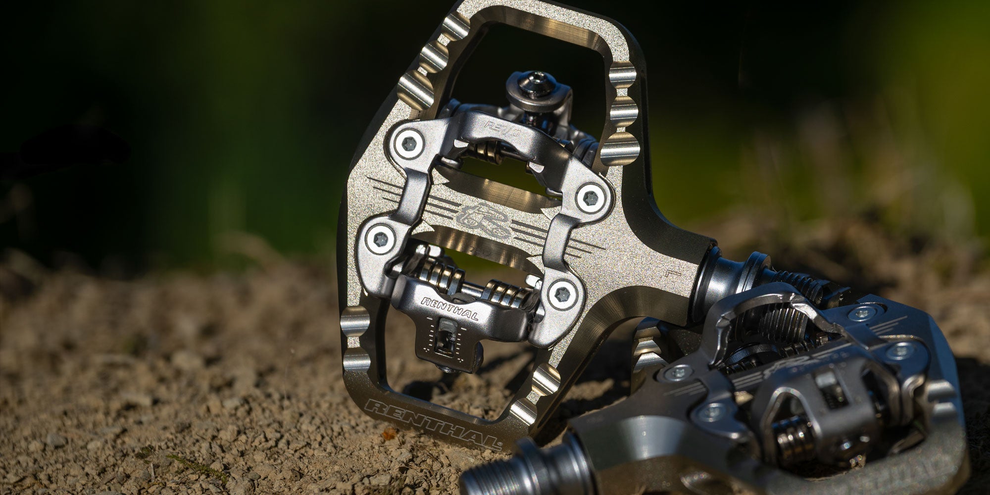 Renthal Revo-TRC Clip Pedals Details