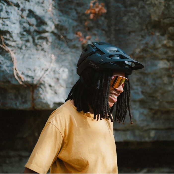 Smith Forefront 3 MIPS Matte Black Lifestyle 2