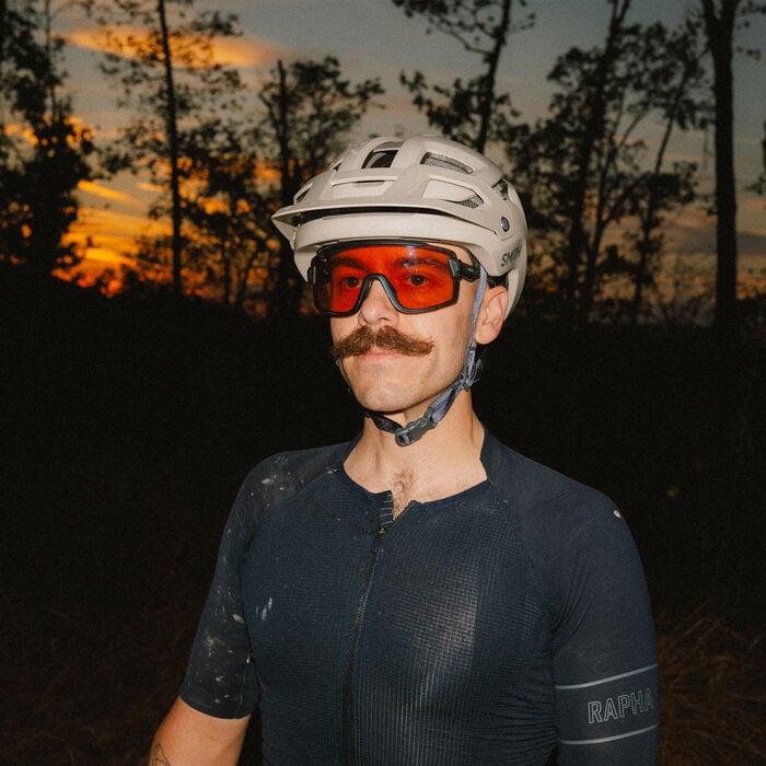 Smith Forefront 3 MIPS Matte Chalk With Glasses