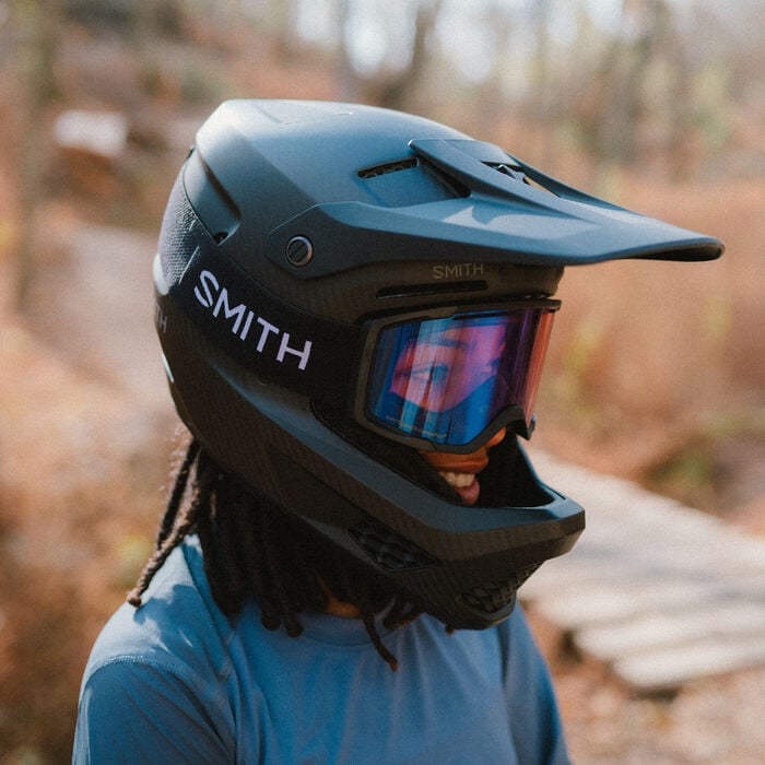 Smith Hardline Carbon MIPS With Goggles