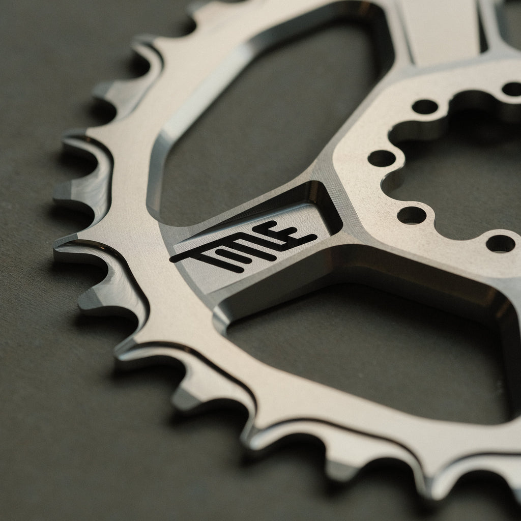 TITLE MTB CR1 8 Bolt Variable Chainring Details Silver