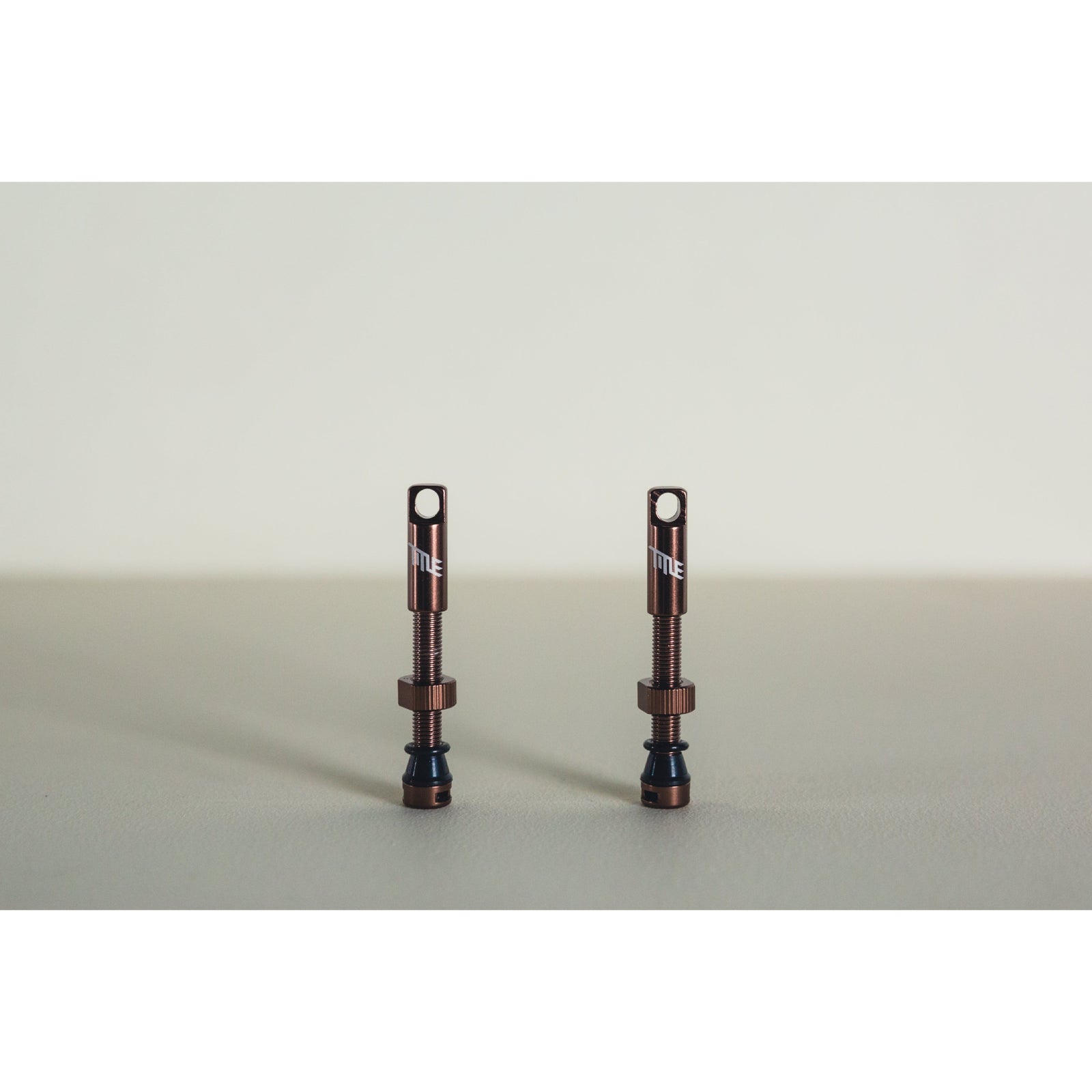 Title MTB Tubeless Valves Set Bronze