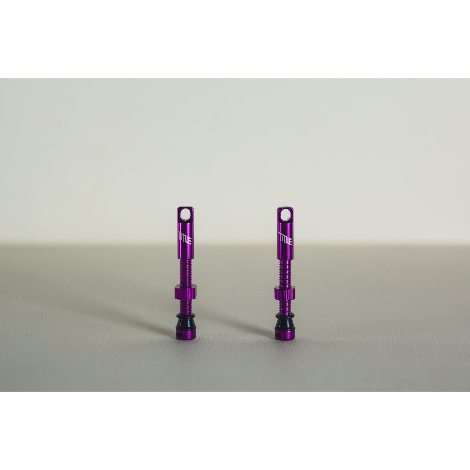 Title MTB Tubeless Valves Set Purple