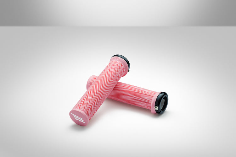 Title LO1 Grips pink